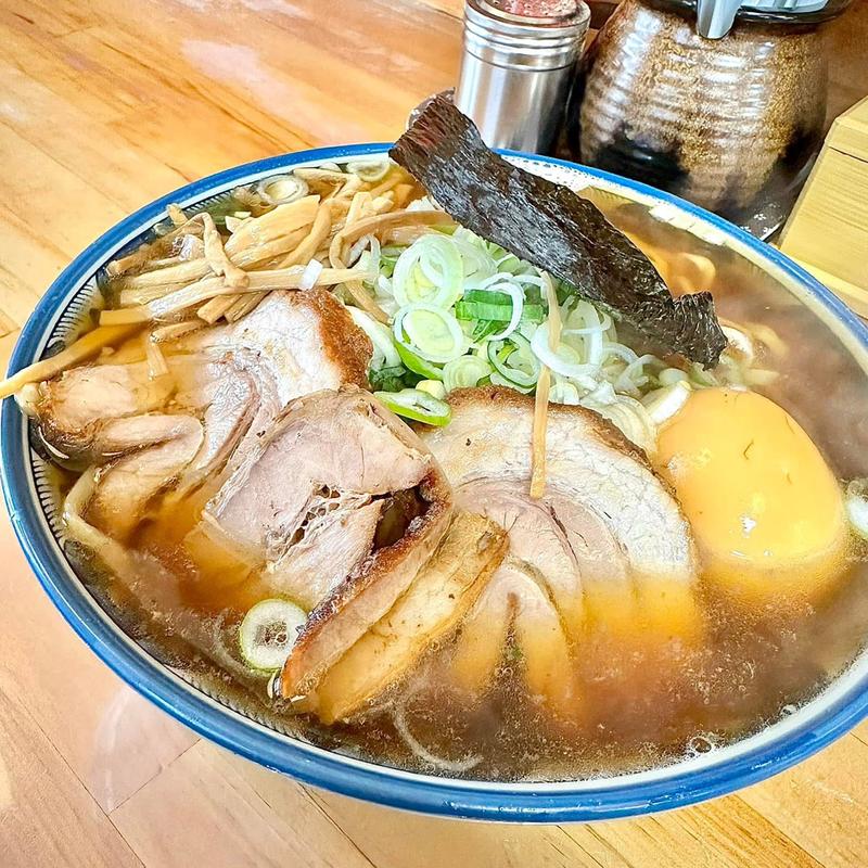 らーめん 味玉(らーめん　満び)