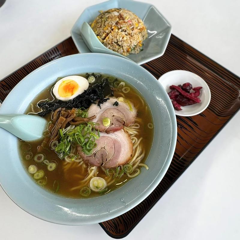 あしょろラーメン チャーハン(あしょろ)