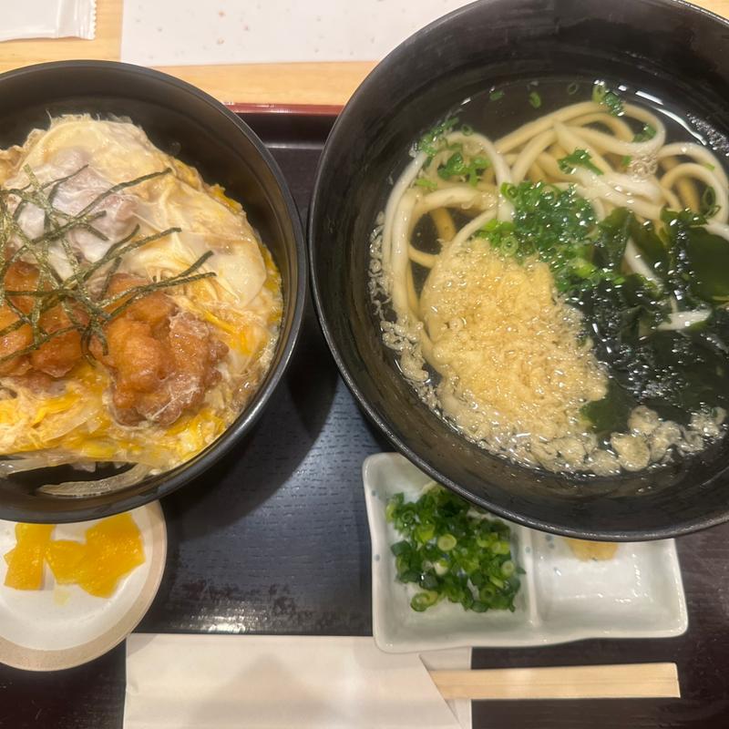 丼ぶり定食(心粋うどん いろは OAP店 )