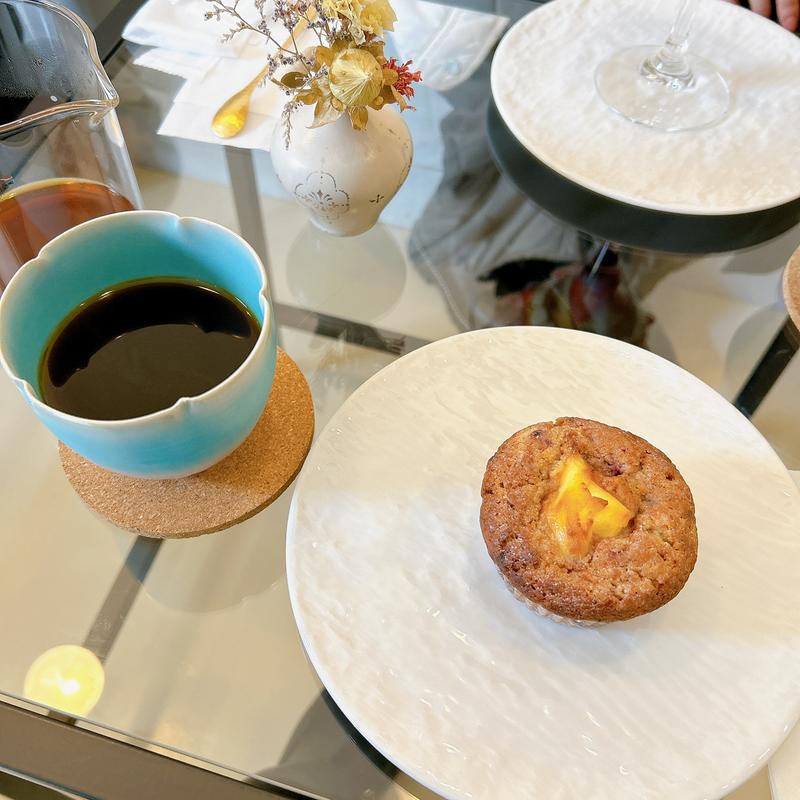 (Ten coffee and bake)