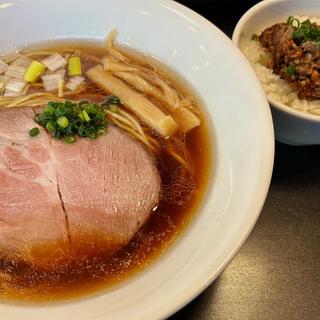 (麺牛 ひろせ)