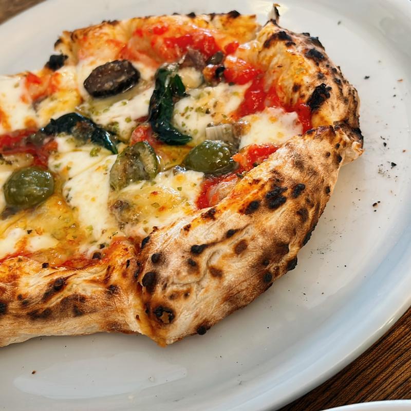 (ドットーレ （Dottore）)