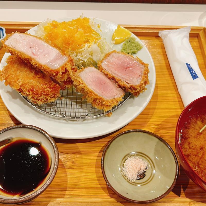 (とんかつ牡丹)