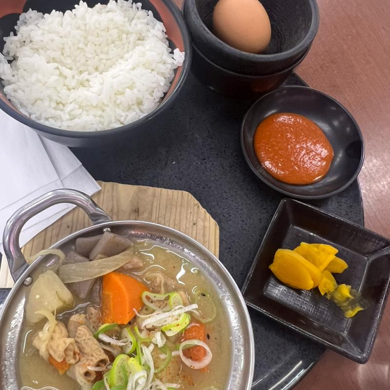 モツ煮定食(道なか食堂 げんき)