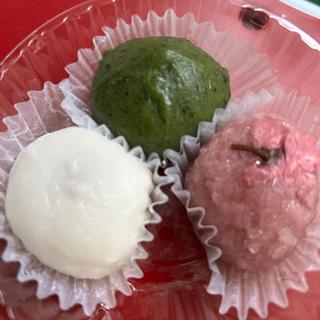 春の3色こもち(セブン-イレブン さっぽろ創世スクエア店)