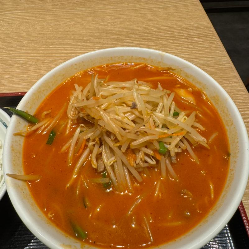秘伝の辛味噌ラーメン(日高屋 上野店)