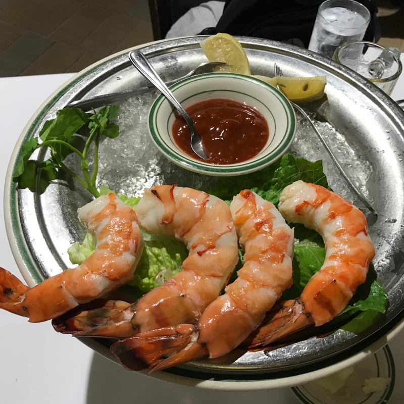 ジャンボシュリンプカクテル(ウルフギャング ステーキハウス)