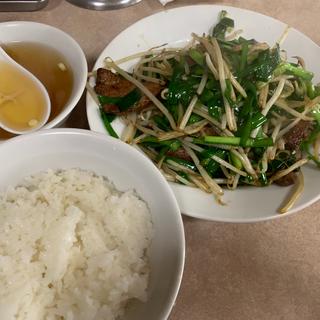 レバニラ炒め定食(中華料理一兆)