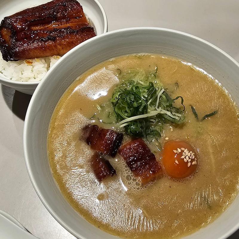 山田のうな骨らーめん 小うなぎ飯セット(山田の鰻)