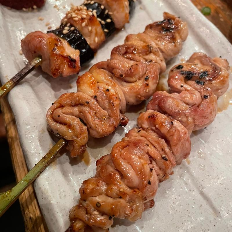 せせり(居酒屋 日本酒と焼き鳥のみなと屋 第１八重洲店/八重洲焼き鳥)