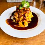 ビーフオムライスデミグラスソース(cafe de 桜)