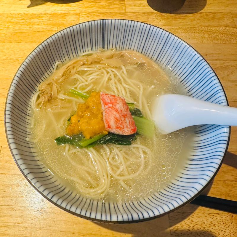 ウニと魚介の塩ラーメン(潮の風吹くラーメンハナヤマＺ)