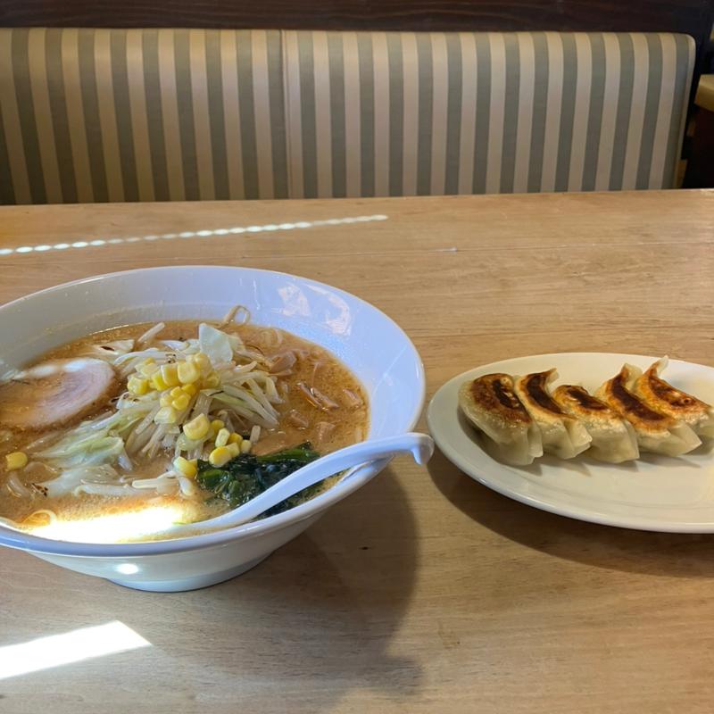 みそラーメン➕餃子(ラーメンともや渋川店)