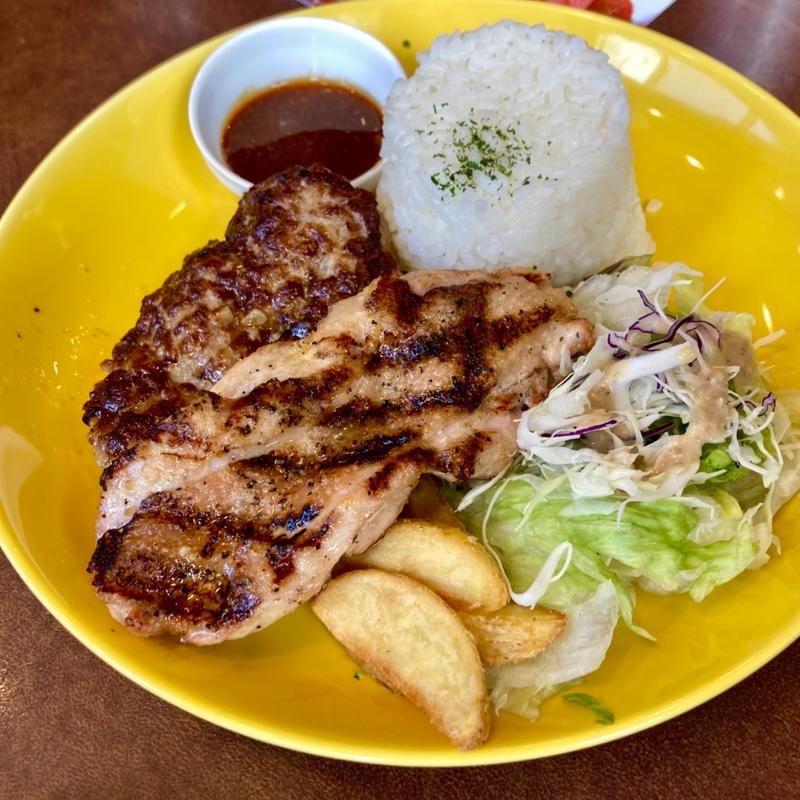 手ごねハンバーグ&チキンプレート(ビッグボーイ 成増店)