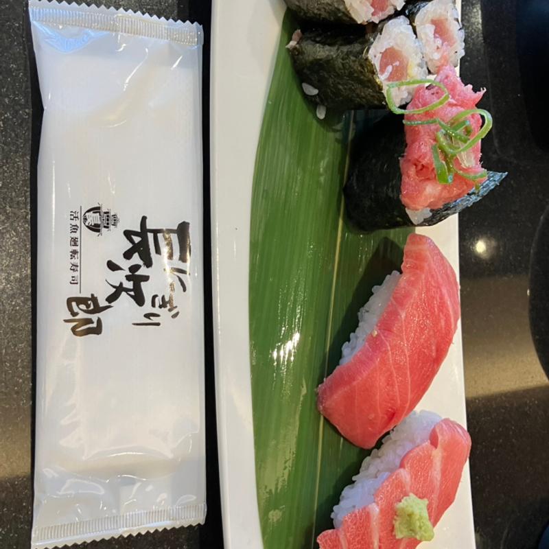 まぐろづくし(にぎり長次郎 日進竹の山店)