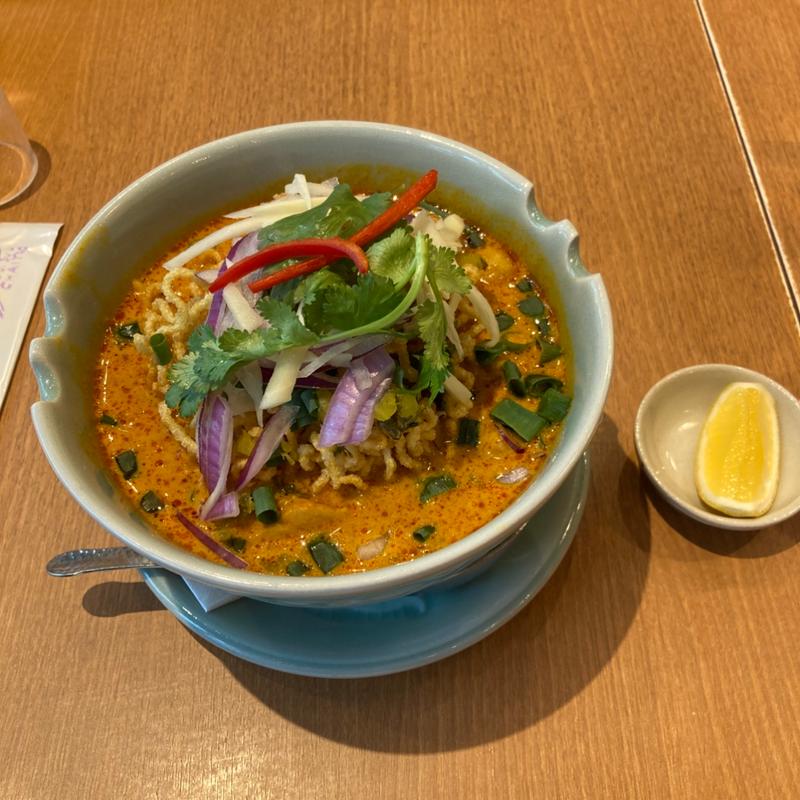 カオソイ(タイ料理研究所 下北沢店)