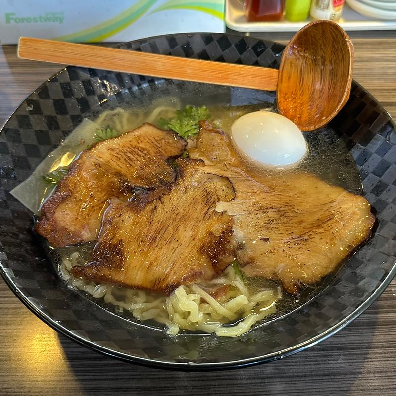 豚トロチャーシュー塩ら一麺(厚木本丸亭)