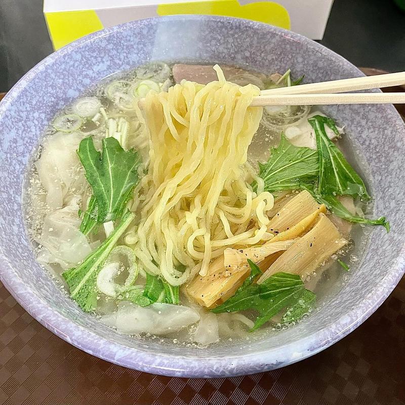 塩ワンタンメン(ワンタンメンの満月 酒田本店)