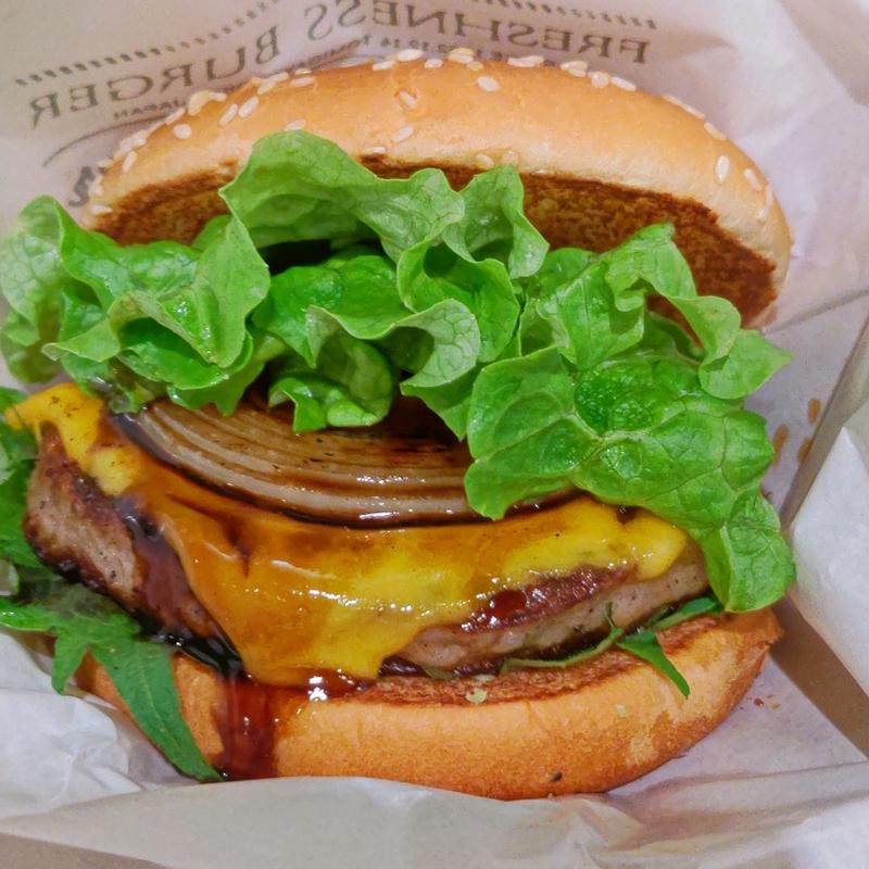 神戸牛チーズバーガー(フレッシュネスバーガー山下)