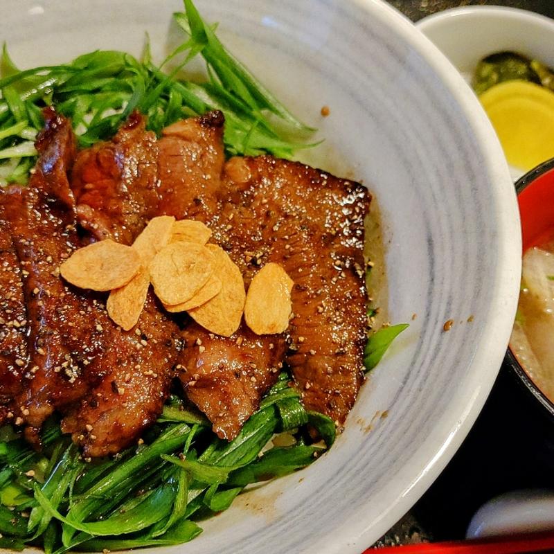 見蘭牛ステーキ丼(見蘭牛ダイニング 玄（道の駅 萩往還）)