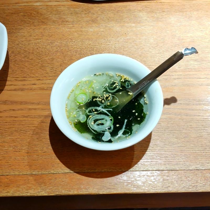 チャーハンスープ(薄皮餃子専門 渋谷餃子 新宿西口店)