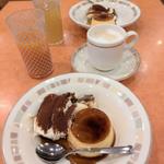プリンとティラミスの盛り合わせ セットドリンクバー