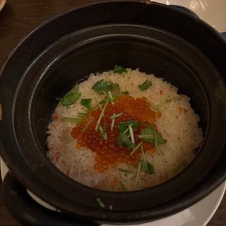 いくらと蟹の土鍋ごはん(三代目 米蔵)