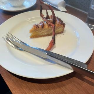 りんごのタルト(サプース)