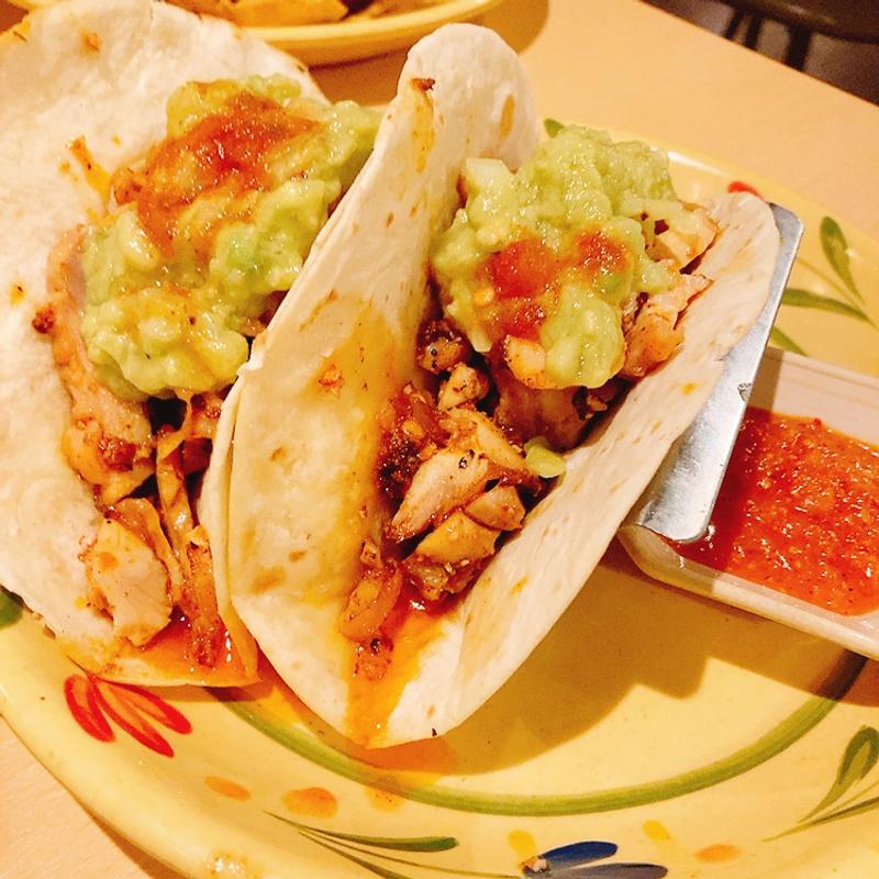 チキンタコス(カフェ ラティーノ)