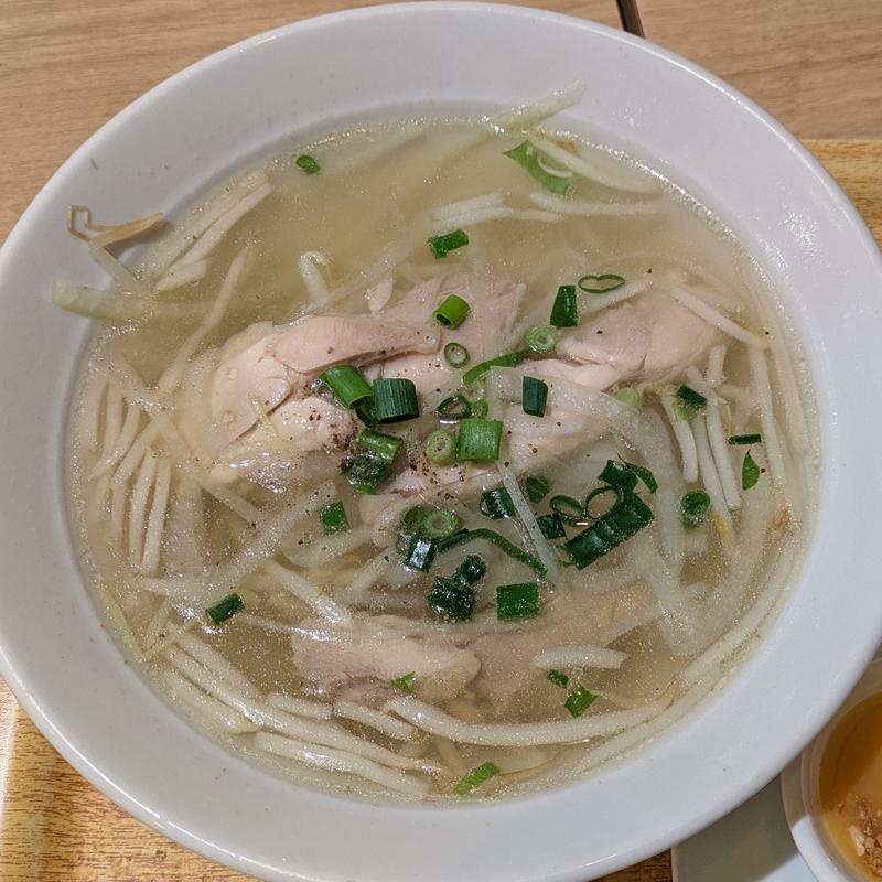 鶏肉のフォー(ジャスミンパレス 川崎アゼリア)