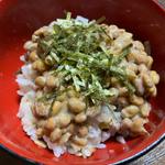 納豆丼(喫茶サンルーム)