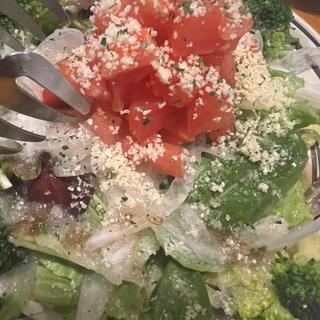サラダ(ビストロ穏屋)