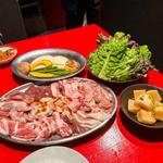 炭火焼肉＆とんちゃん食べ放題コース(あみちゃん 名駅店)