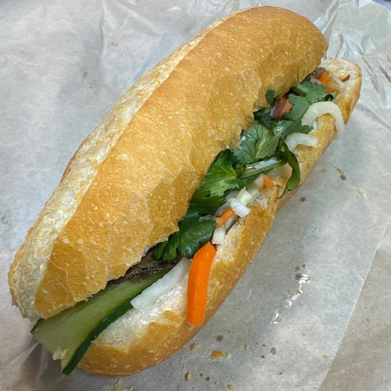 牛筋焼肉のバインミー(EBISU BANH MI BAKERY)