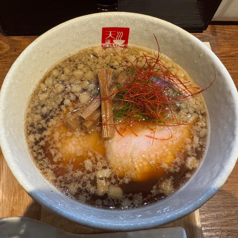 深海魚節と鶏豚スープの背脂醤油らあめん(麺処 天川)