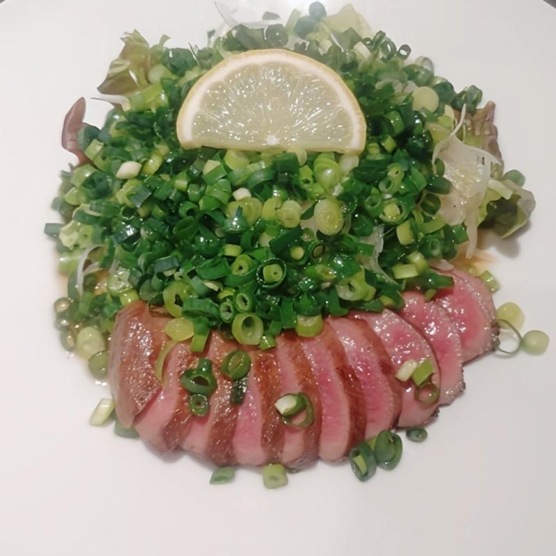 たんタタキ(牛たん料理 閣 電力ビル店)