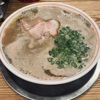 ラーメン(博多だるま 総本店)
