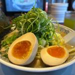 野菜肉そば味玉入り