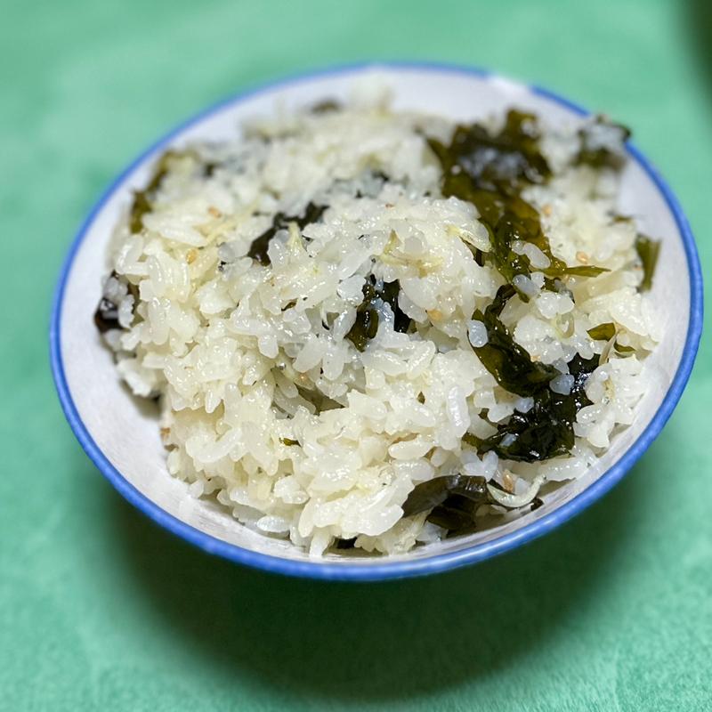 わかめとしらすの炊き込みご飯(ベルクス 東墨田店)