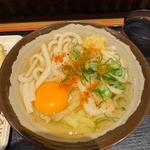 月見うどん(本場さぬきうどん 親父の製麺所 上野店)