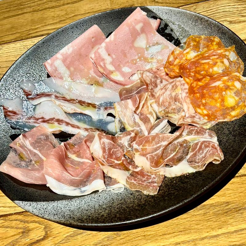 生ハムサラミ(Gatto Calico)