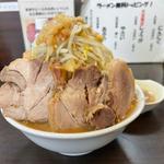 ラーメン中　豚増し(どでん 大宮西口店)