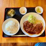 月替わり定食（チキンカツ ハヤシソース）(キッチンヒマラヤ )
