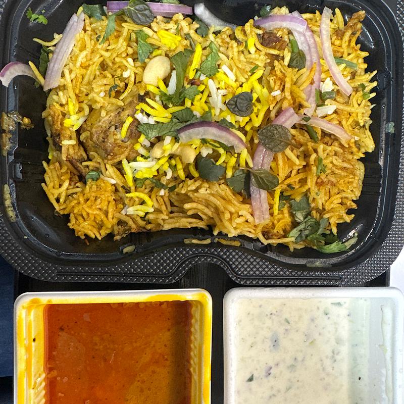 チキンビリヤニランチボックス(エリックサウスマサラダイナー)