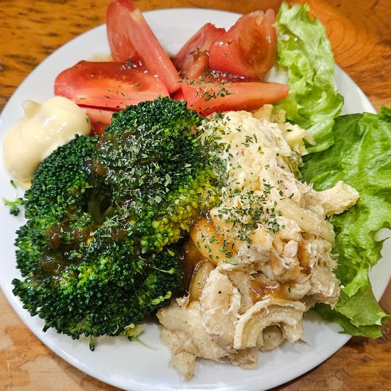 ポテトサラダwithブロッコリー＆トマト＆マカロニサラダ(須賀乃湯)