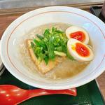 煮干しラーメン　味玉トッピング