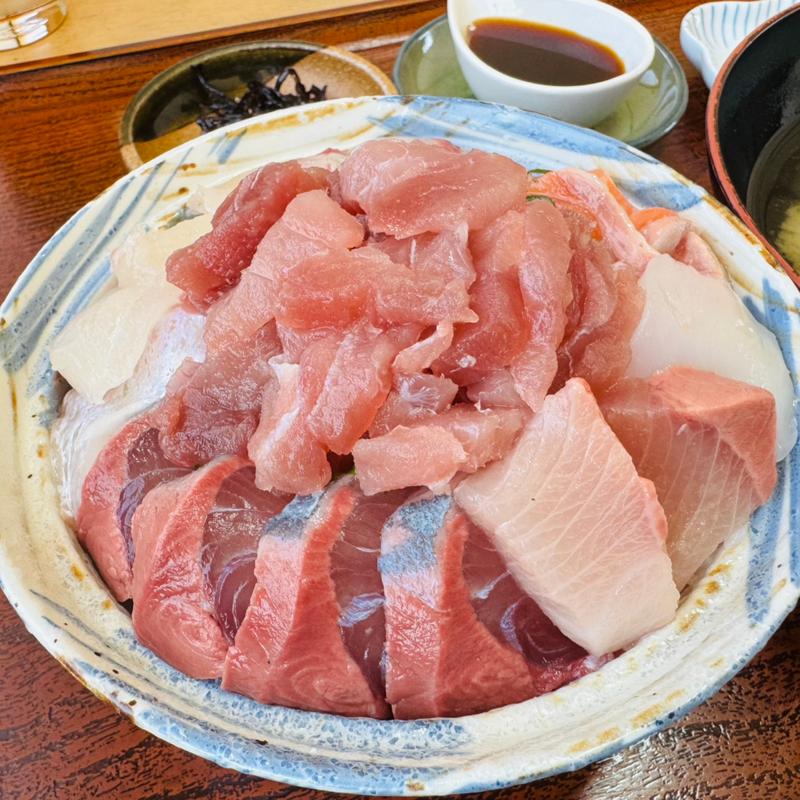 海鮮丼(魚将軍 （魚將軍）)
