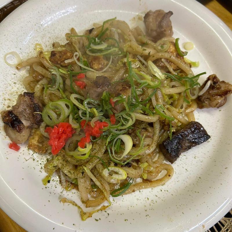 ホルモンうどん(【おこや】広島風お好み焼きたい焼き)