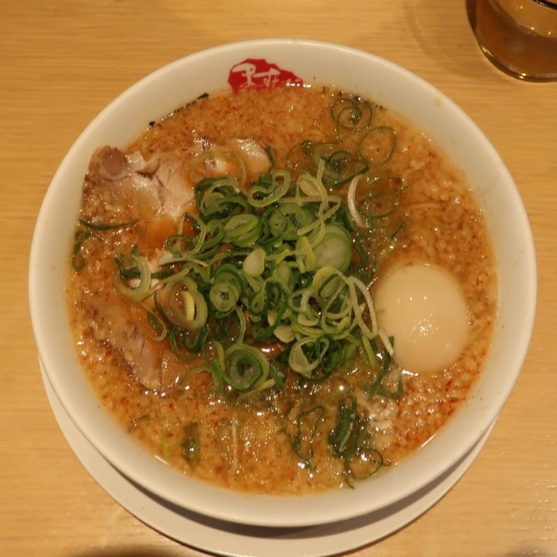 半熟玉子＋ラーメン(並)(京都銀閣寺ますたにラーメン 室町店)
