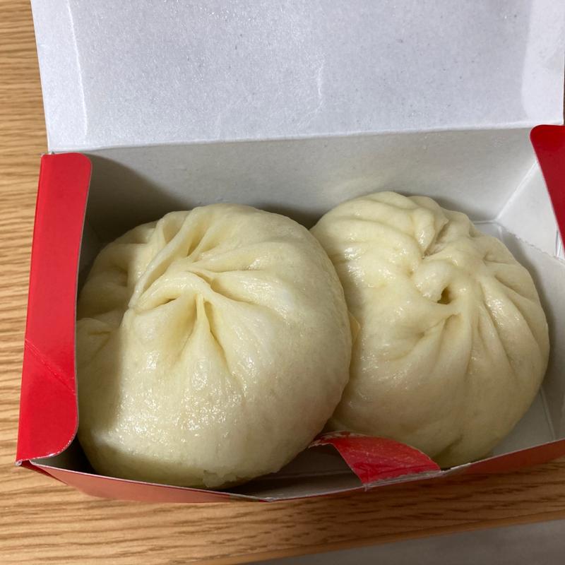 豚まん2個(551蓬莱 阪急大阪梅田駅店)